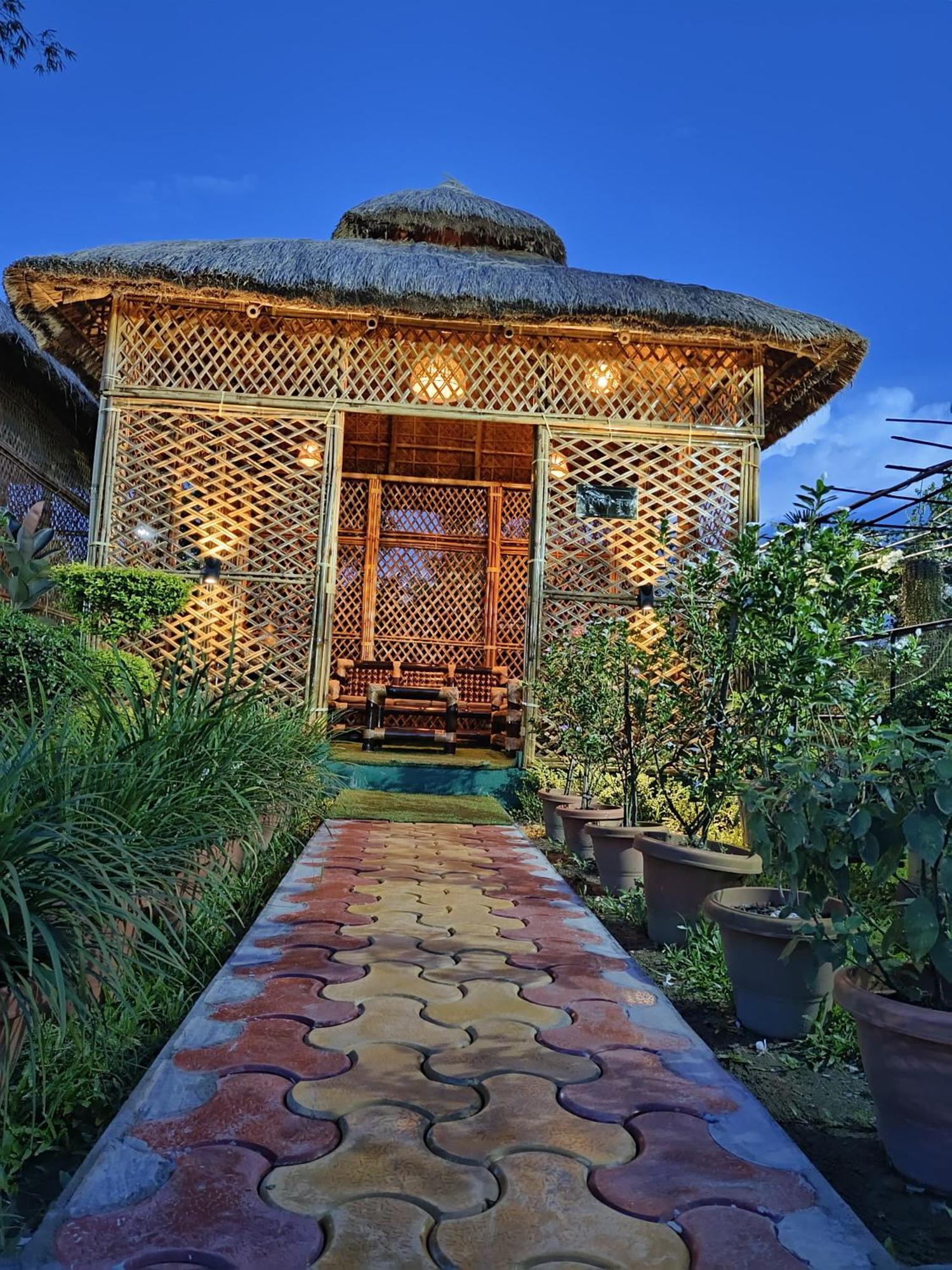 Jaanki Farms & Resorts Jorhat Luaran gambar