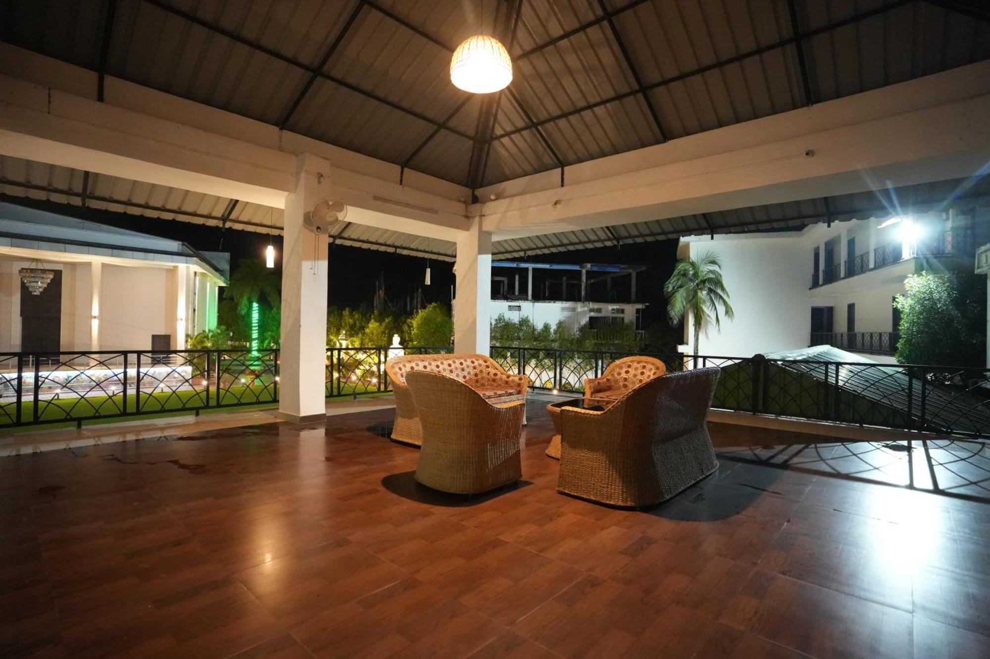 Jaanki Farms & Resorts Jorhat Luaran gambar