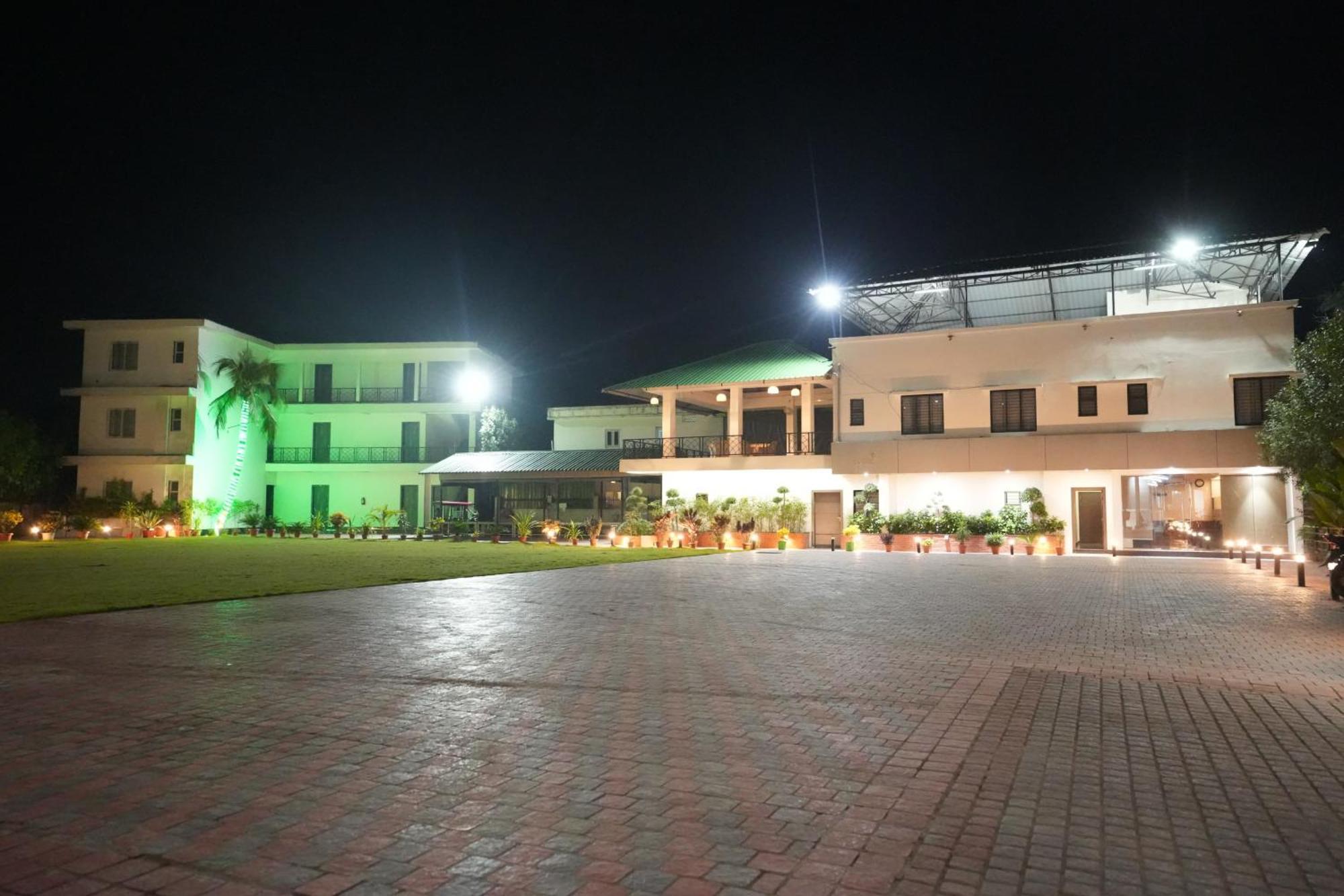 Jaanki Farms & Resorts Jorhat Luaran gambar