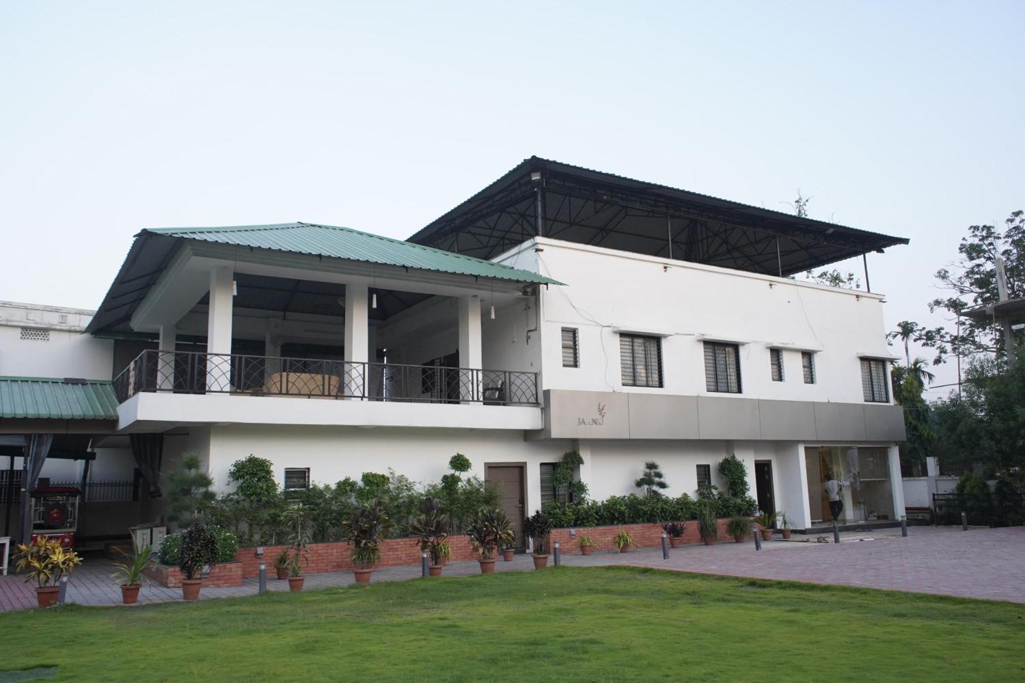 Jaanki Farms & Resorts Jorhat Luaran gambar